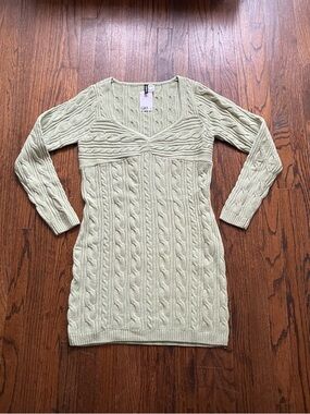 H&M Sage Green Cable Knit V-Neck Sweater Dress